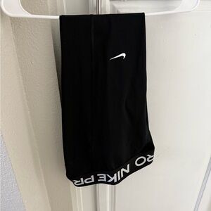 Nike pro leggings women’s Large